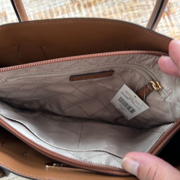 Michael Kors Bag Maple Jet Set Signature Tote - Picture 11 of 17